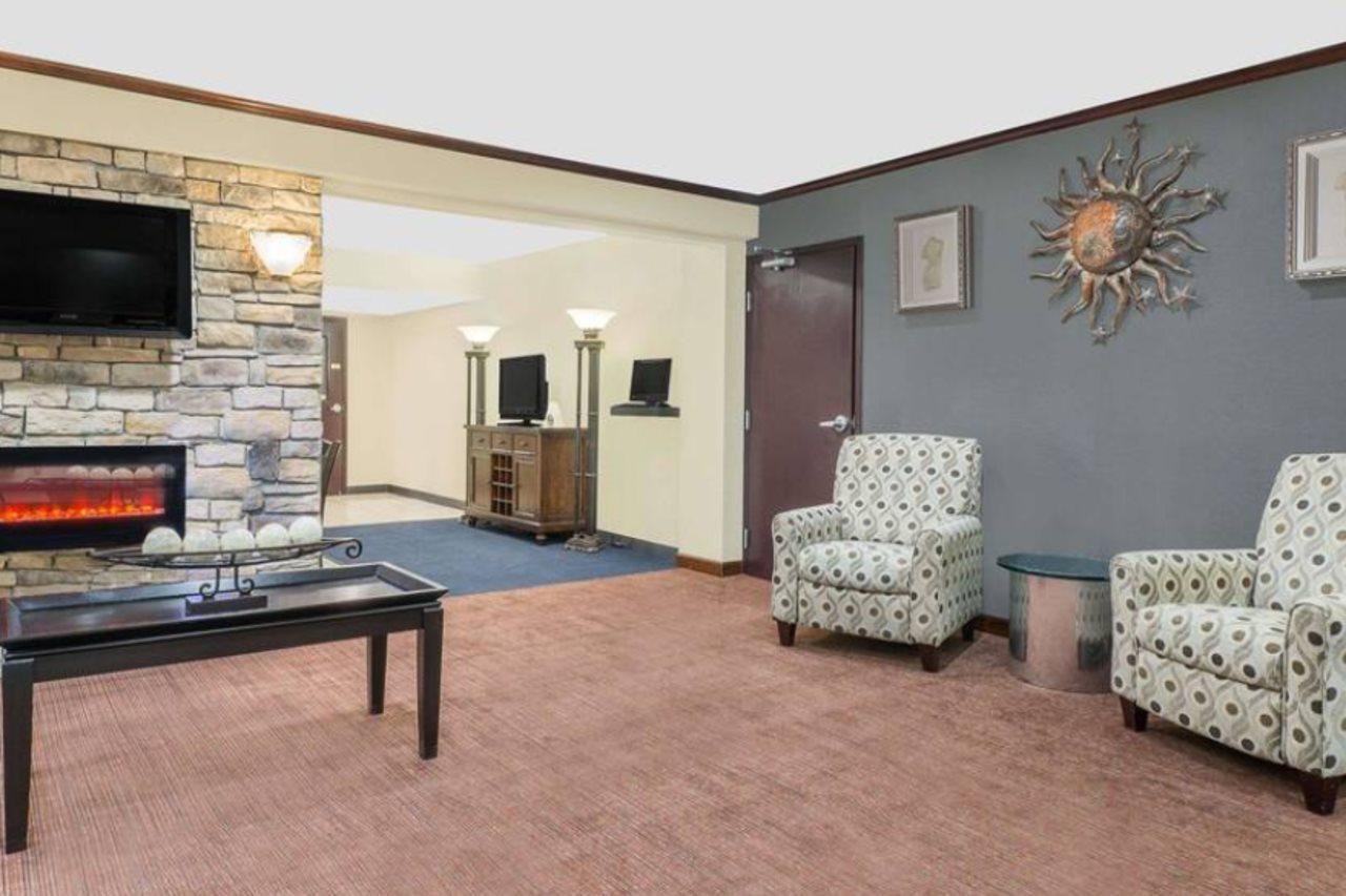 Travelodge Lima Luaran gambar