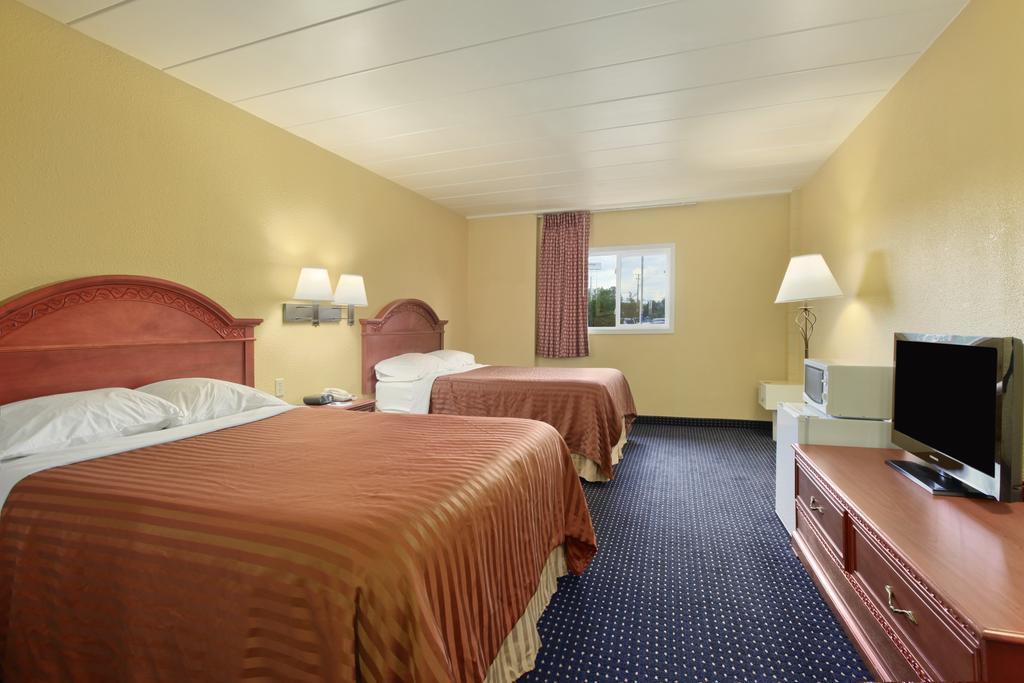 Travelodge Lima Luaran gambar